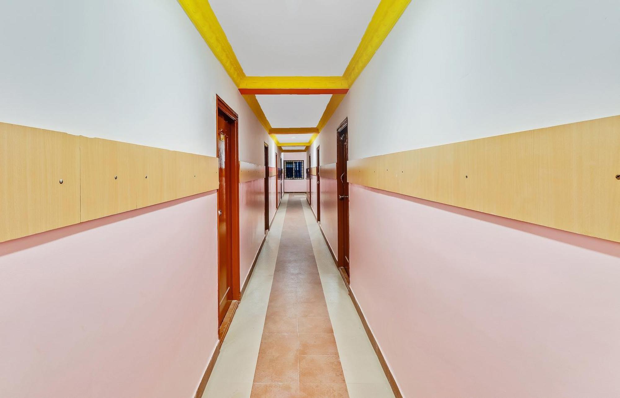 Hotel O Mrv Royal Suites Dod Jala Dış mekan fotoğraf